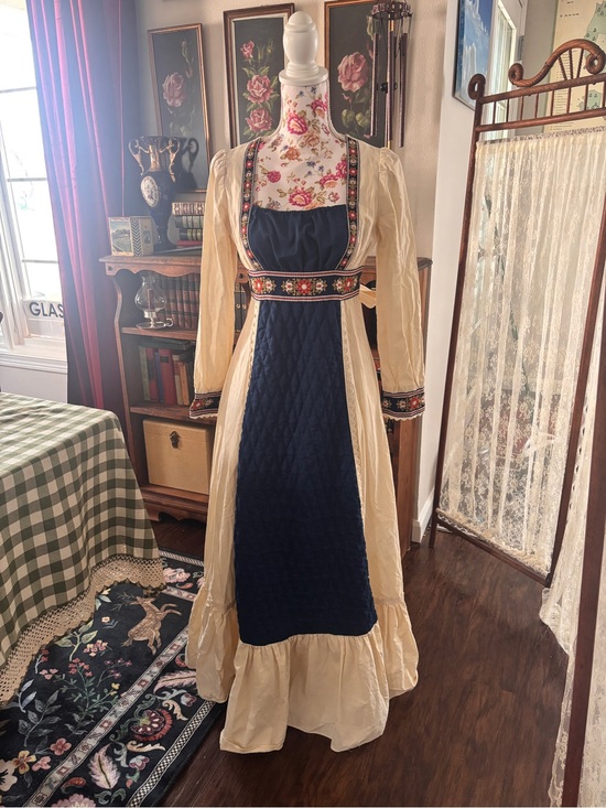 Gunne Sax Dresses & Skirts - Rare 1970s Gunne Sax renaissance revival prairie dress